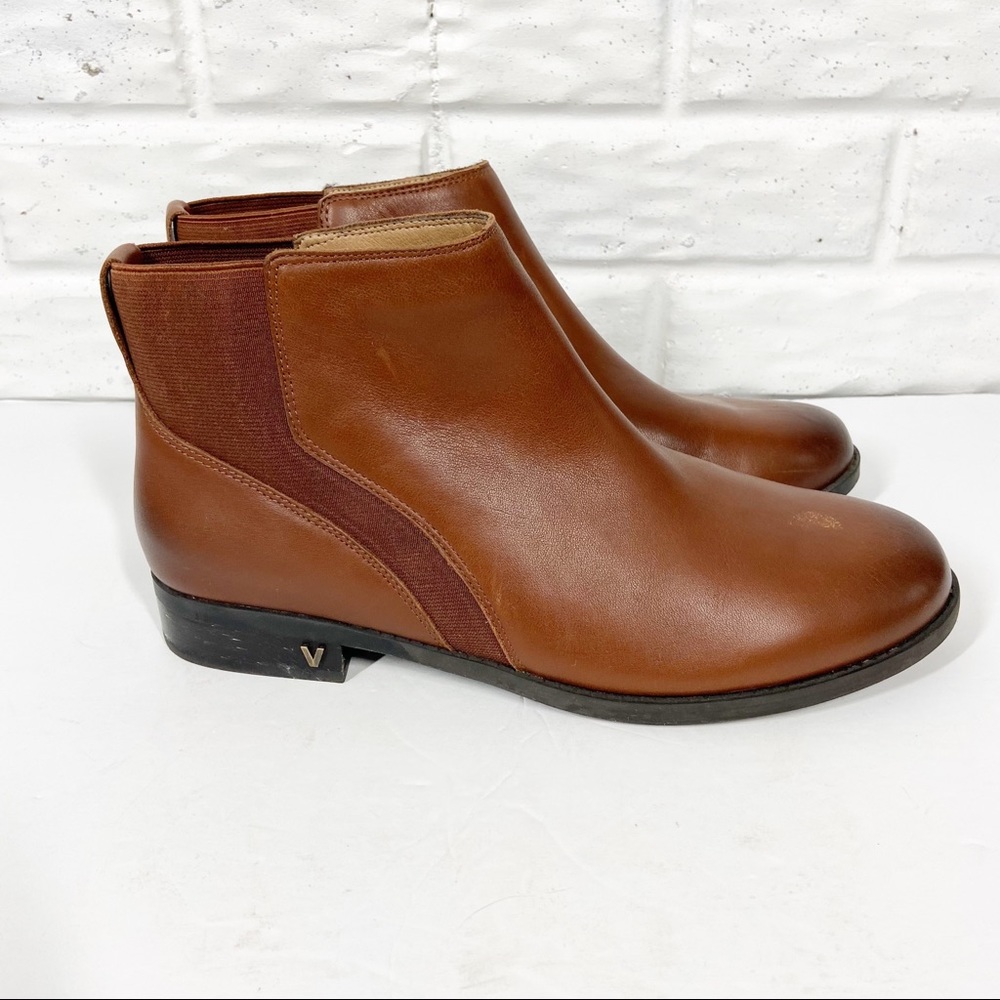VIONIC County Thatcher Chelsea Slip on ankle boots